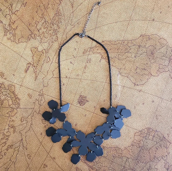 *NECKLACE black on  black flower 16" to 18"* - Picture 8 of 8